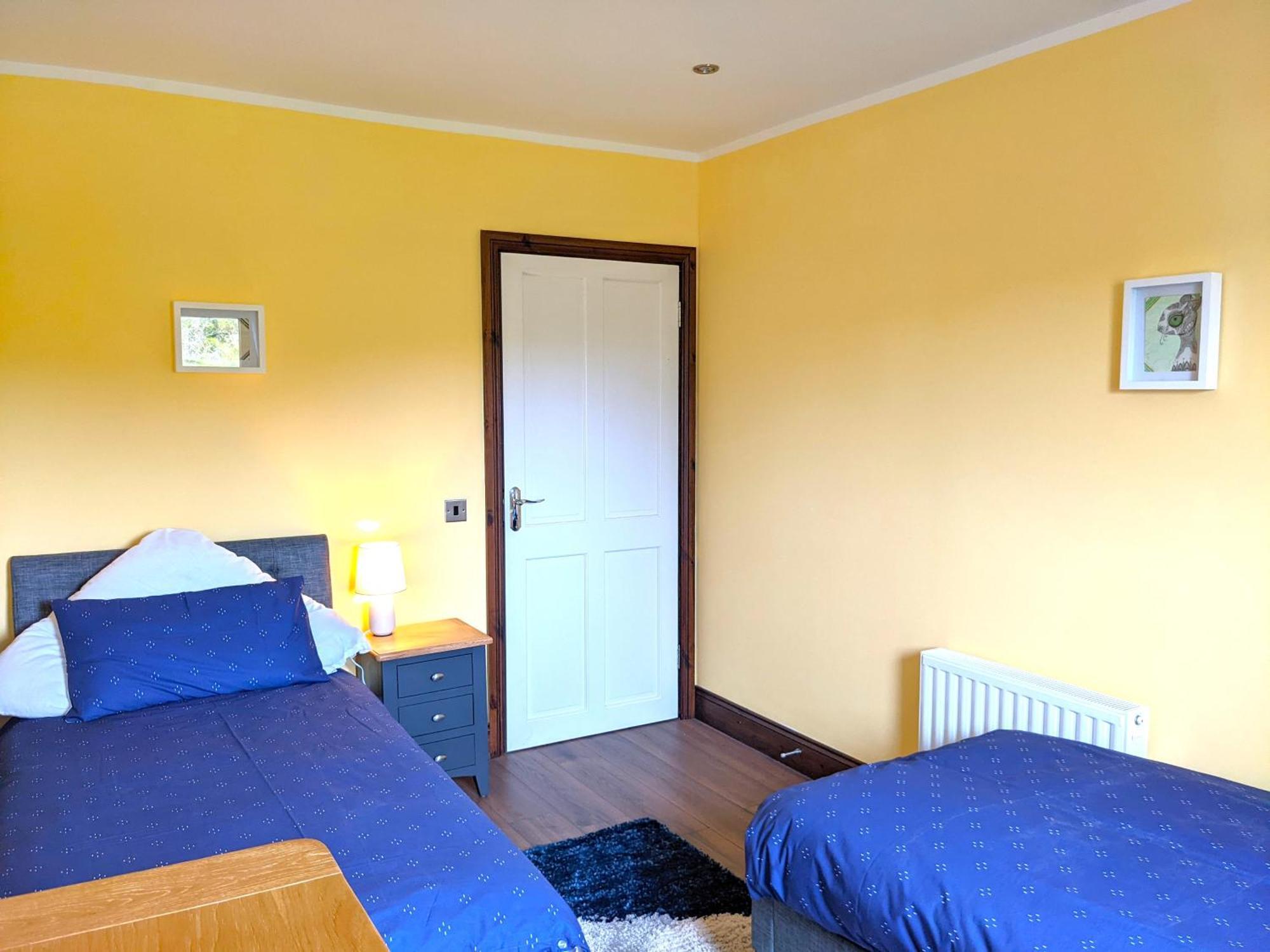 Shore Cottage - Cosy Comfort At The Sea Knights Town 외부 사진